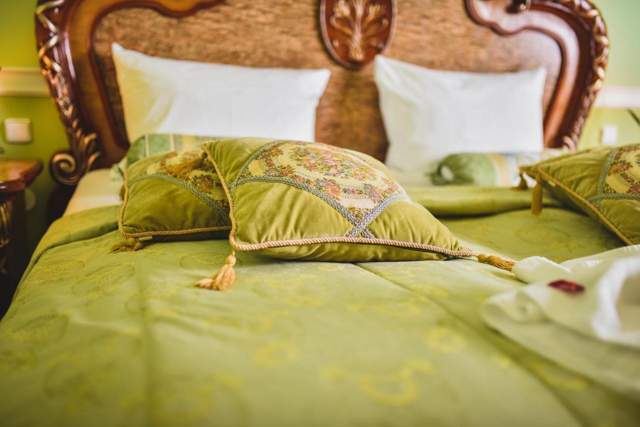 Zamek Kamenny Dvur Hotel Kynsperk nad Ohri Kültér fotó