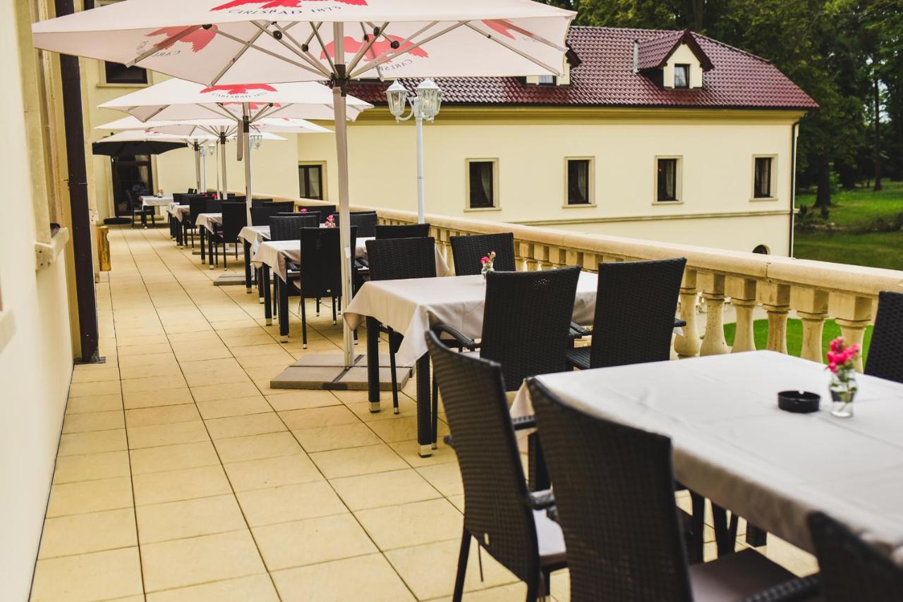 Zamek Kamenny Dvur Hotel Kynsperk nad Ohri Kültér fotó