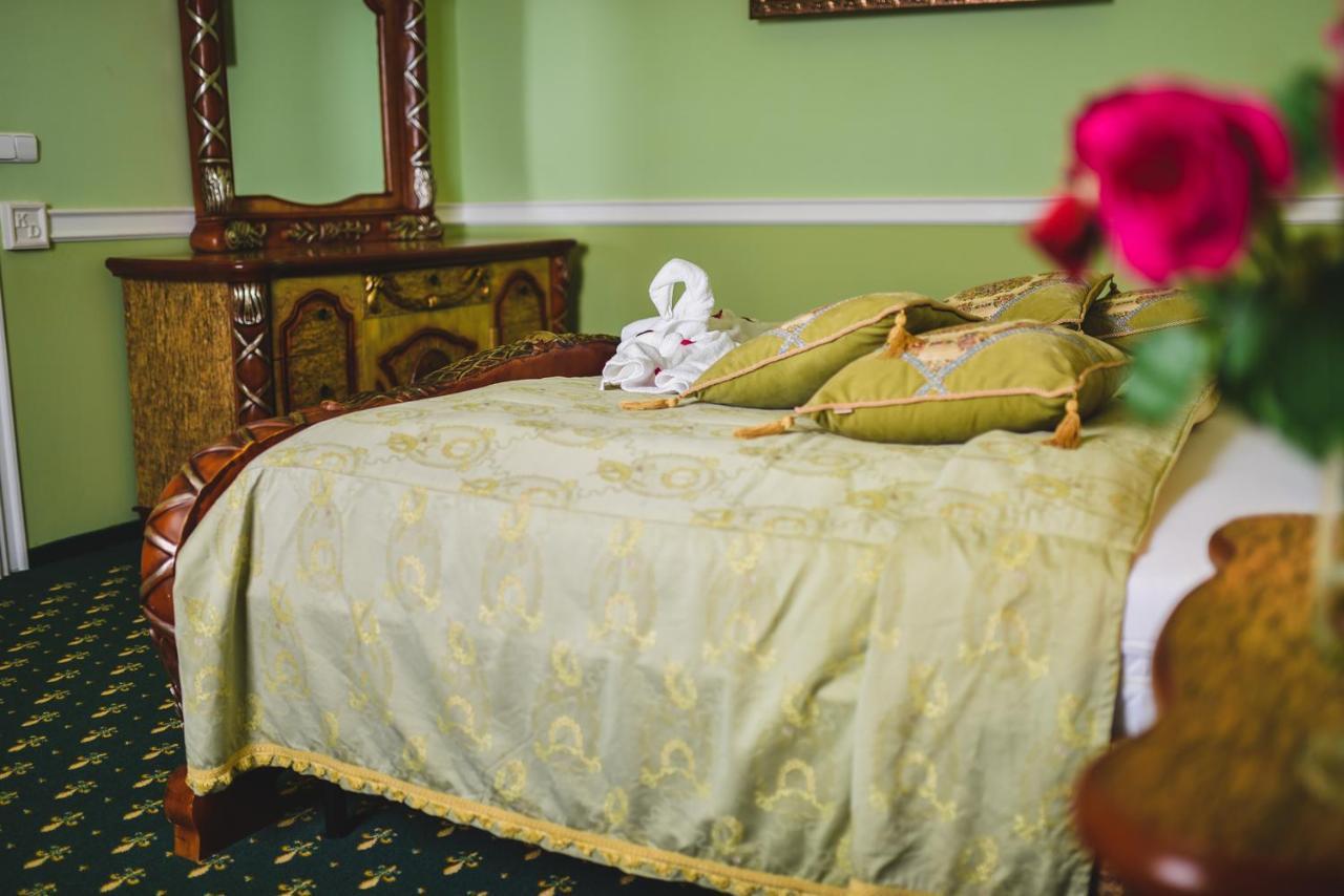 Zamek Kamenny Dvur Hotel Kynsperk nad Ohri Kültér fotó