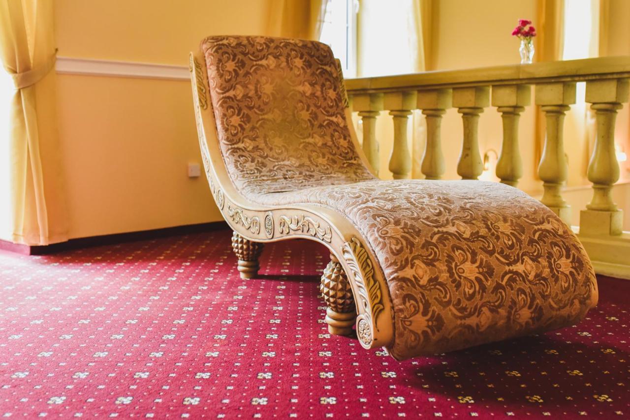 Zamek Kamenny Dvur Hotel Kynsperk nad Ohri Kültér fotó