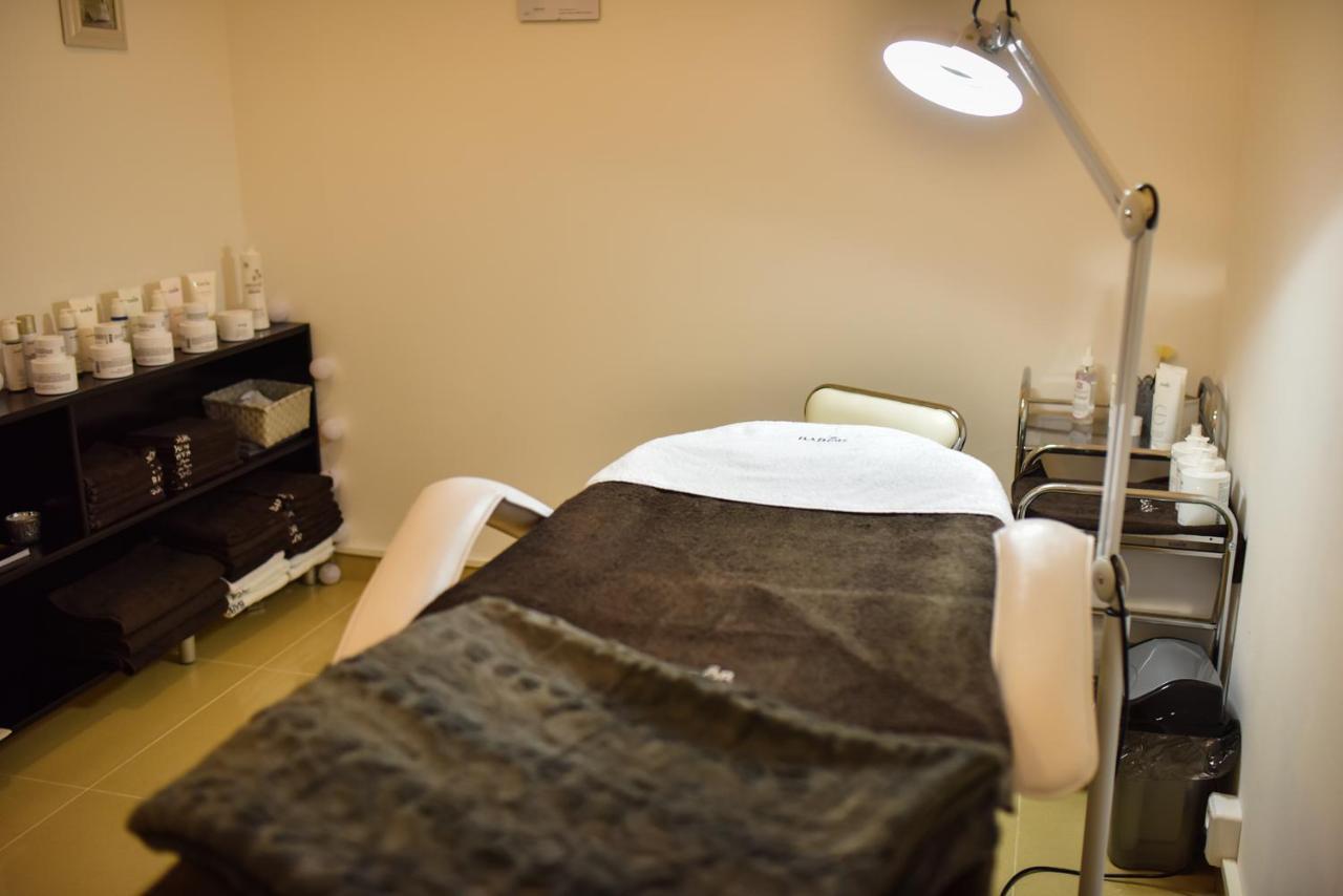 Zamek Kamenny Dvur Hotel Kynsperk nad Ohri Kültér fotó