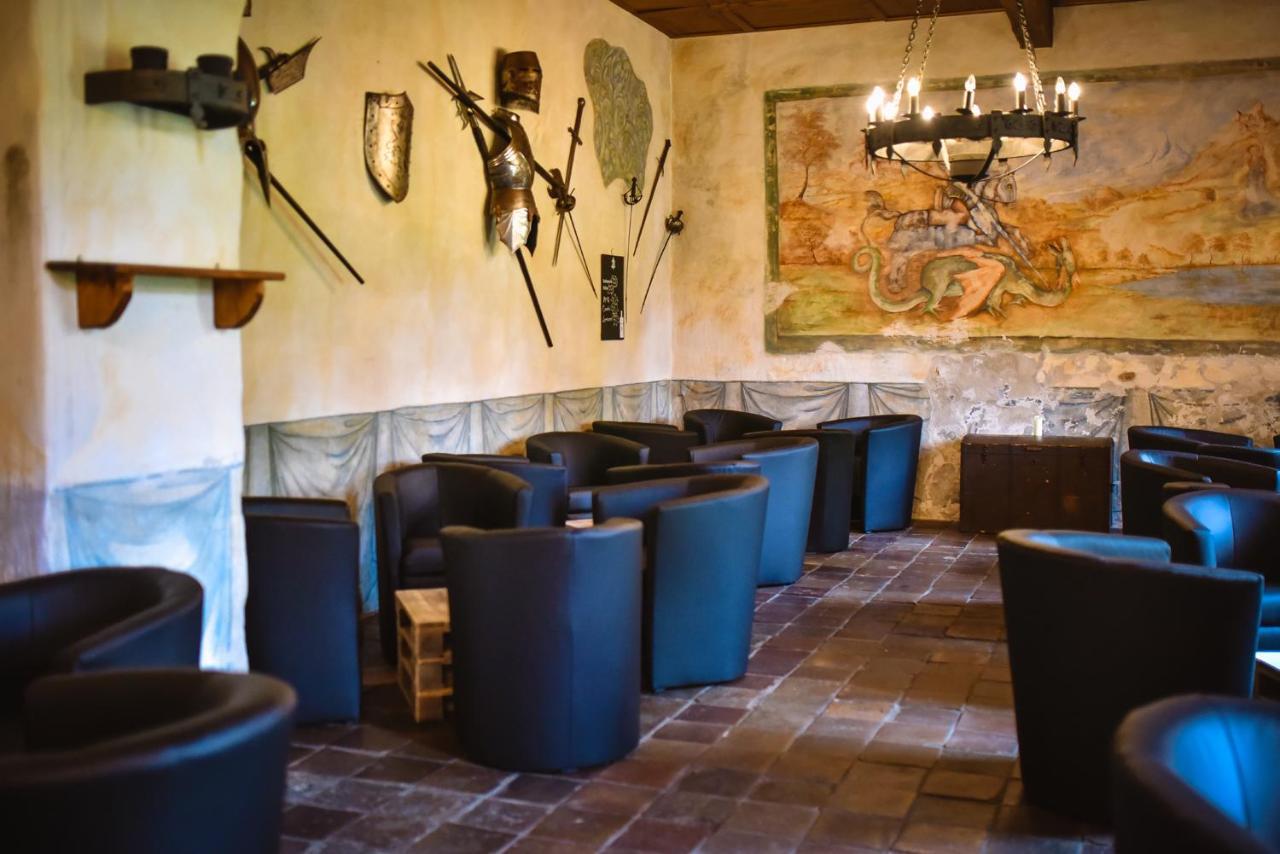 Zamek Kamenny Dvur Hotel Kynsperk nad Ohri Kültér fotó